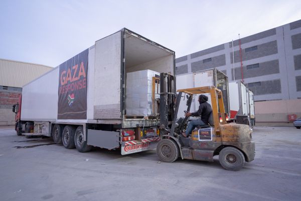 LOADING_EGYPT.jpg